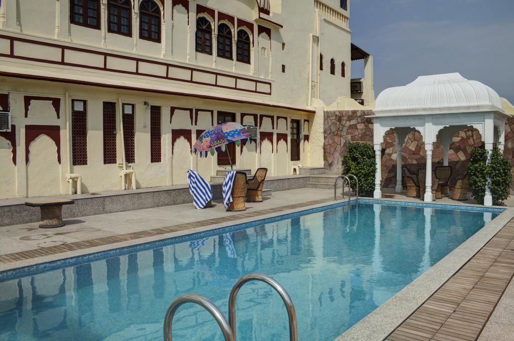 Amritara Surajgarh Fort Eksteriør bilde